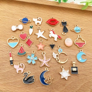 Bulk Wholesale 30pcs Gold Metal Mix Colorful Enamel Charms jewelry pendant，for DIY Bracelet Necklace Earrings Handmade Making Accessories