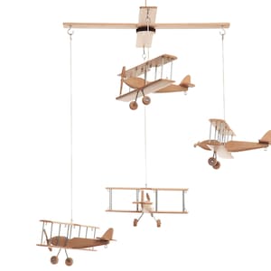 Móvil infantil de avión de edición limitada, 4 aviones colgantes de madera de haya, avión de madera decorativo, guardería con temática de viajes, regalo de baby shower, guardería