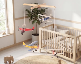 Móvil de aviones de madera hecho a mano, aviones de madera de haya, decoración de aviación para habitación infantil.