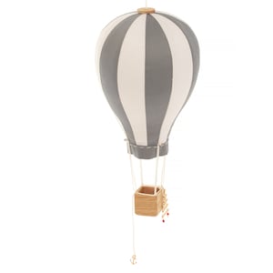 Balon na ogrzane powietrze, Balony z materiału, Drewniany kosz, Temat podróży do pokoju dziecięcego, Szaro-biały, Wiszący wystrój pokoju dziecięcego, Aerostat, prezent dla balonisty