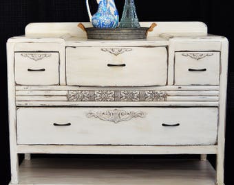 Vintage Vanity/Dresser/Buffet