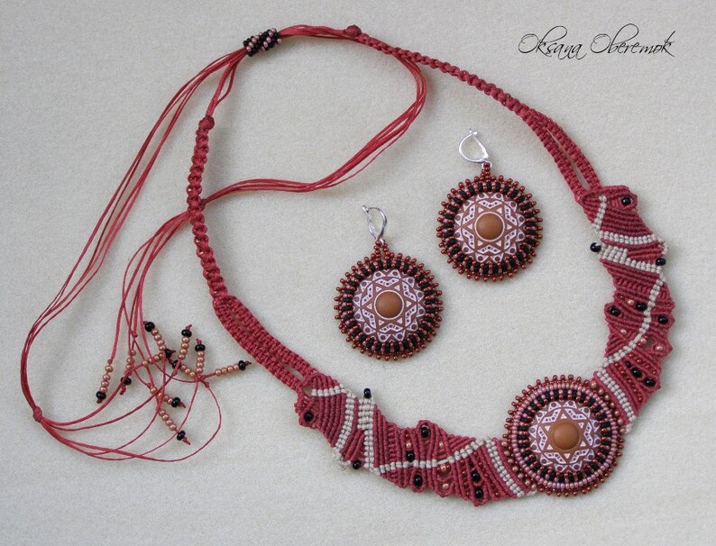 Red Pear Mandala jewelry set Macrame necklace macrame bracelet and beadwork earrings Ethno necklace