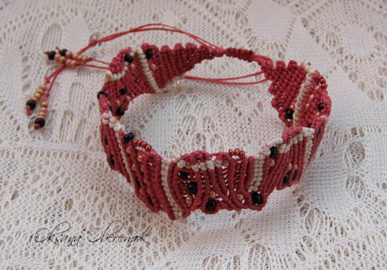 Red Pear Mandala jewelry set Macrame necklace macrame bracelet and beadwork earrings Ethno necklace