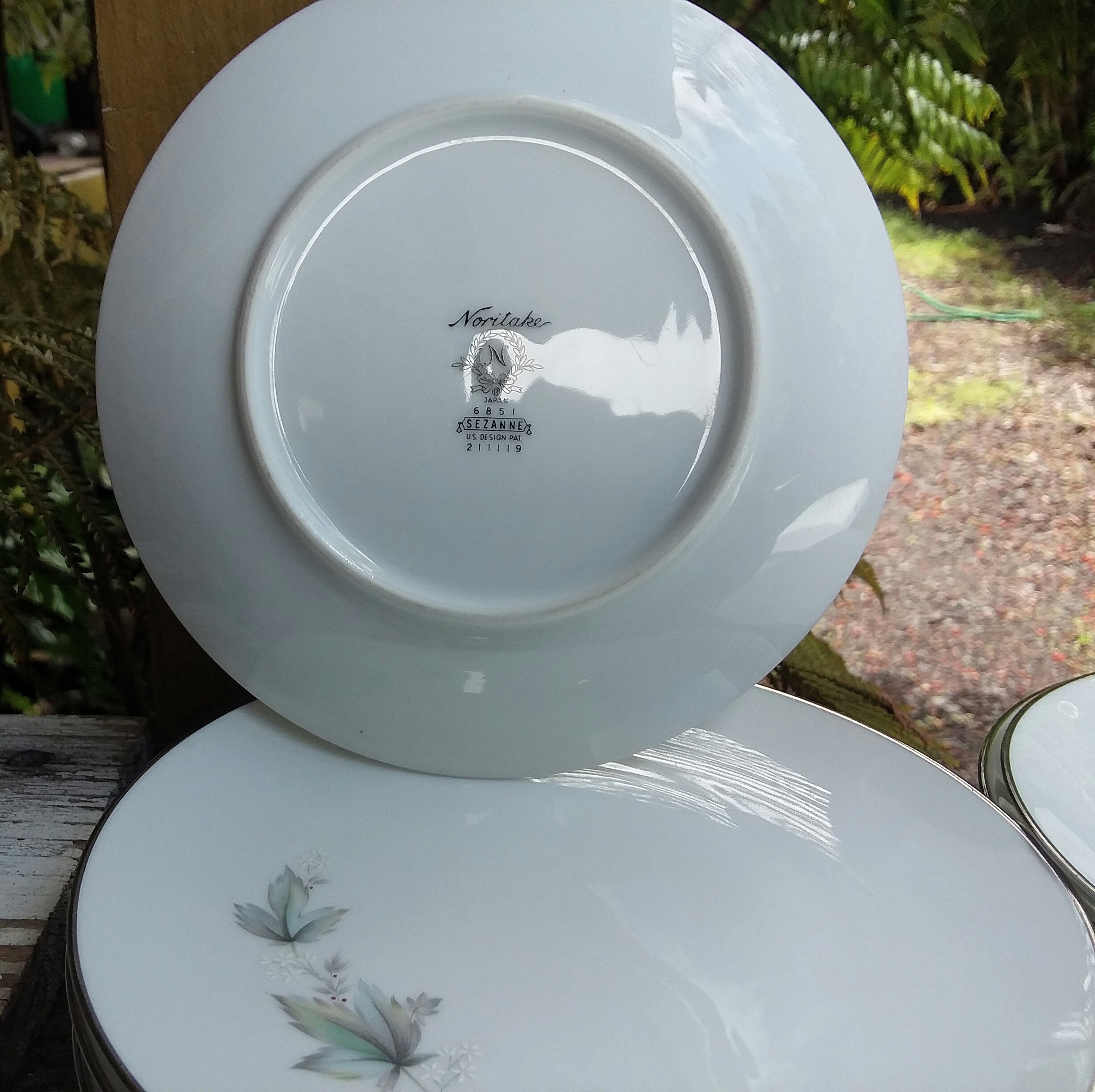 Noritake Sezanne #6851 (13) Pieces Total. 6 Bread and Butter
