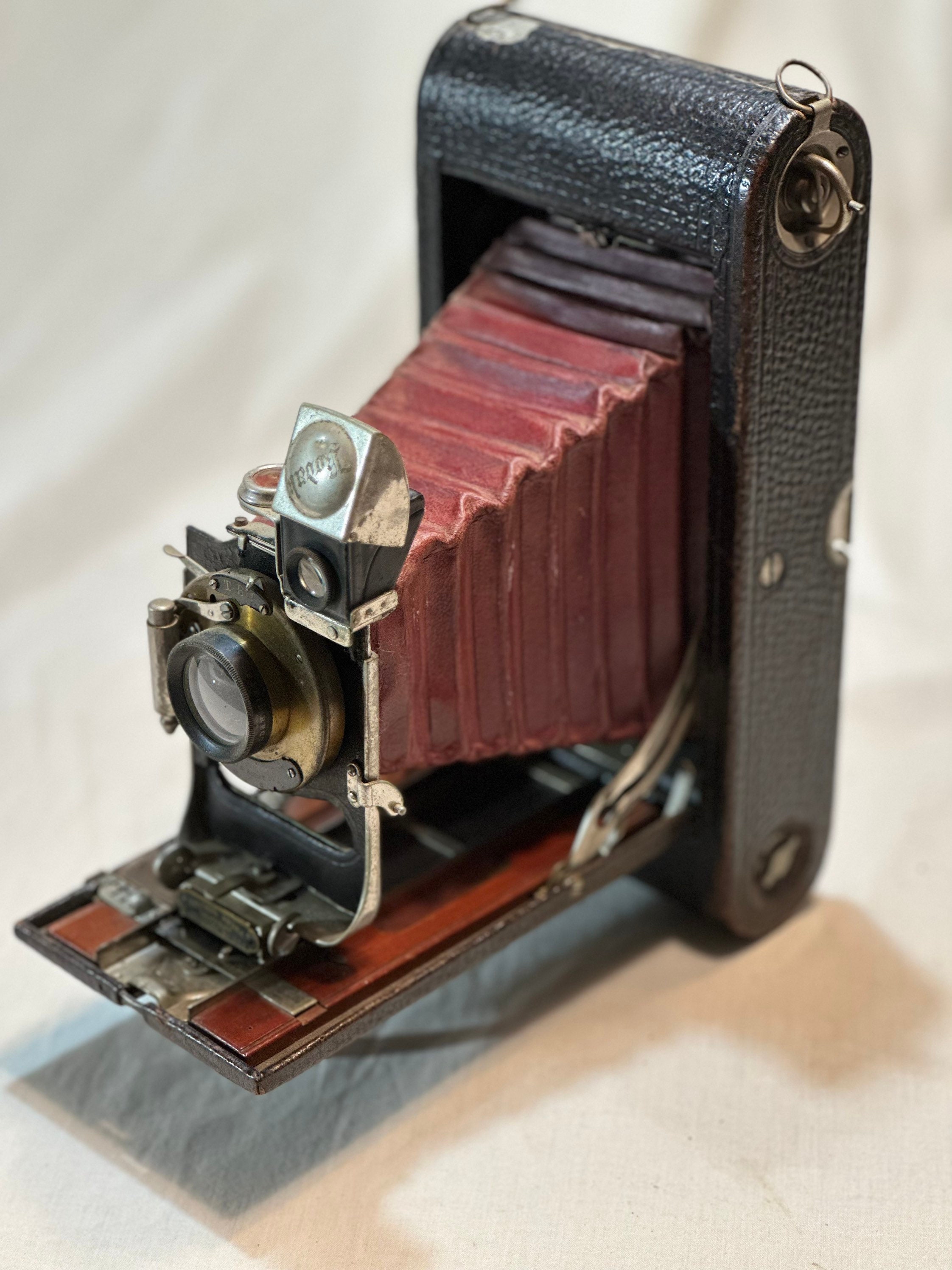 Appareil photo de poche pliable 3A Kodak B2