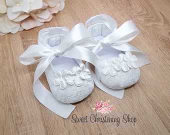 White Baptism Shoes - Christening Shoes Girl - Baptismal Shoes - Lace Baby Shoes - Baby Wedding Shoes - Baby Flower Girl Shoes