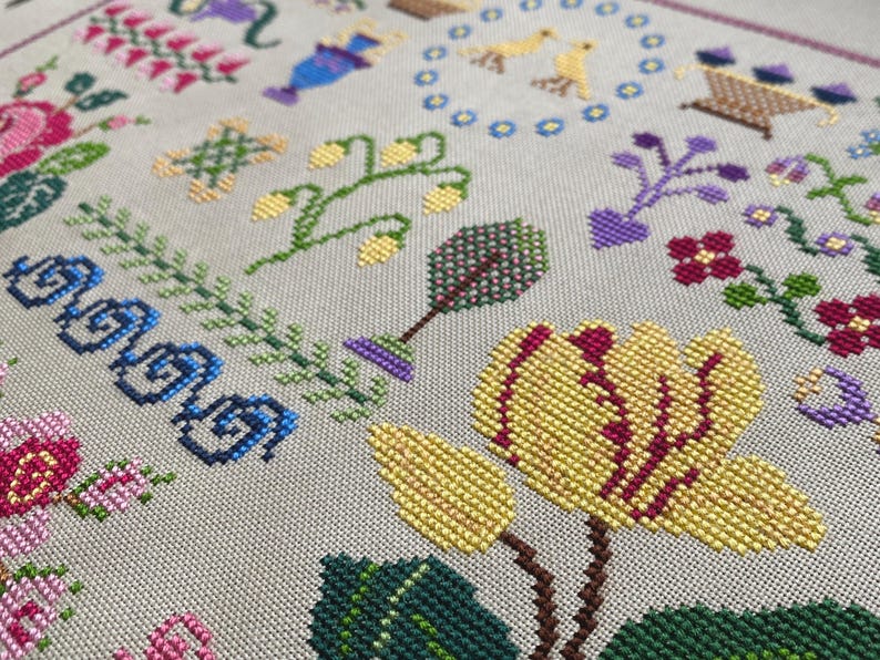 Metamorfose de Marie Berger Sampler por MilleFleur, padrão em PDF, padrão de ponto cruz, gráfico digital, gráfico eletrônico, geração não-IA imagem 14