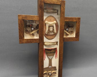 Relicario religioso antiguo del siglo XIX con relicario de Teresia-Lisieux y un trozo de tela tocado en la Santa Sangre de Boxmeer.
