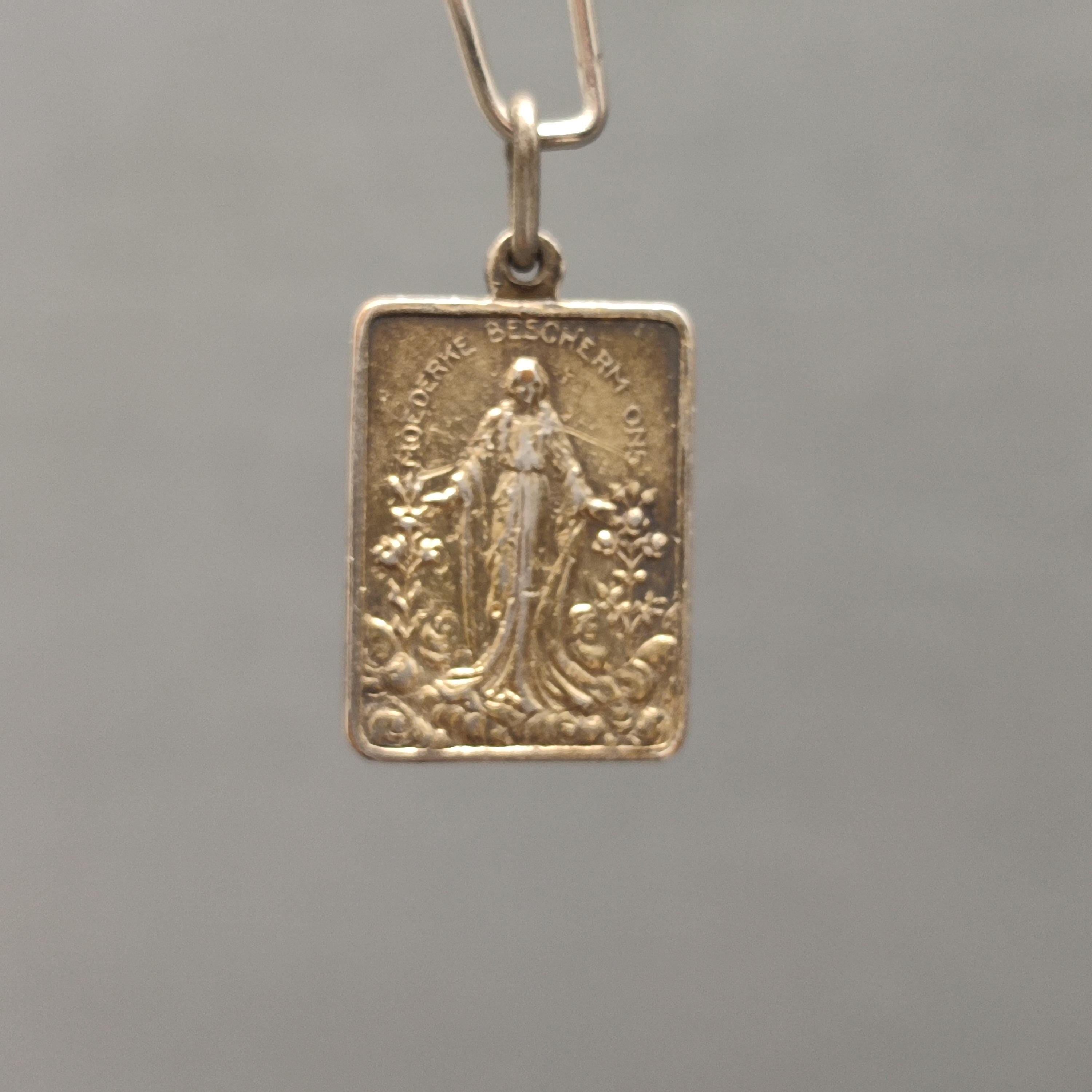Old Religious Moederke Van Welberg Medal • Pendant • Holy Charm