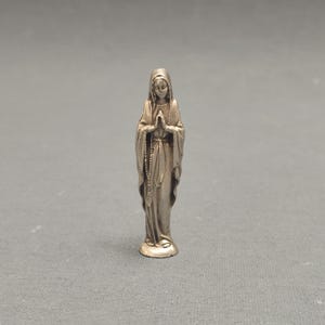 小さなマリア像 キリスト教 宗教的な聖母マリア像 - ヴィンテージ - Etsy 日本