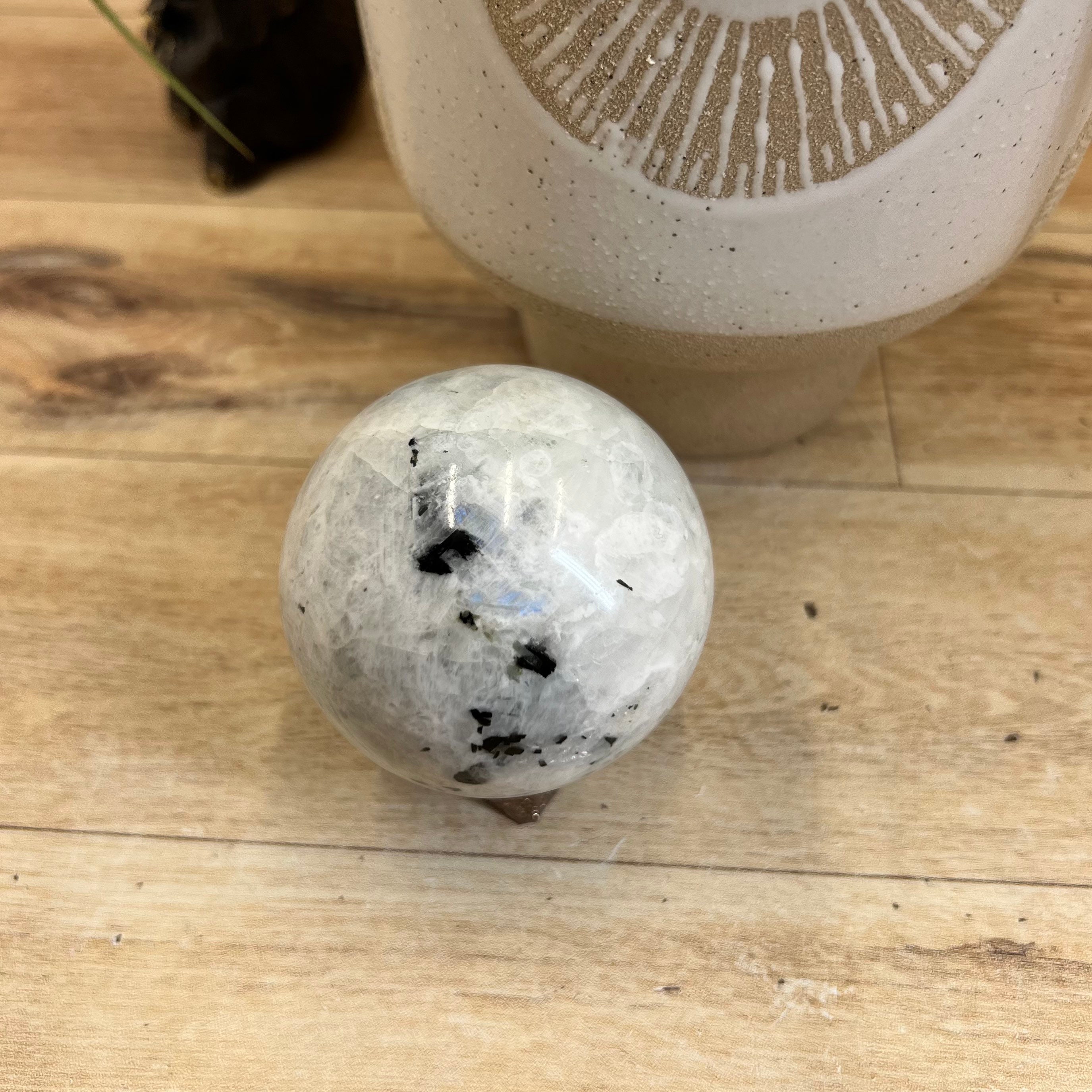 レインボームーンストーン球 | 水晶玉 | 研磨鉱物 | 球 - Etsy 日本