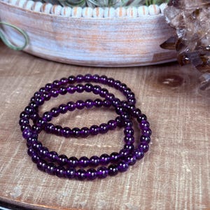 Bahia Amethyst Bracelet: Transparent Purple Gemstone Jewelry