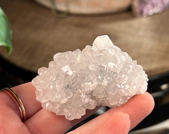 ピンクリチウムクォーツポイントクラスター｜原石の自立型クォーツ