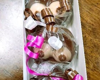 Gift Set for Bachelor Bachelorette Friend Party Chocolate boob chocolate covered oreo cookie