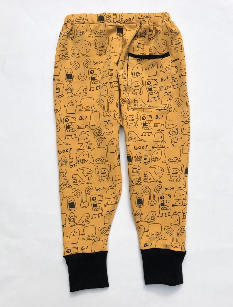 Kids joggers size 5