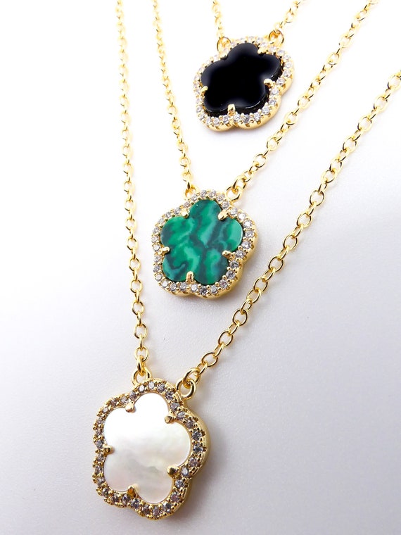 EXQUISITE Dainty 18kt Gold Plated Crystals Small 5 Petal