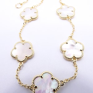 EXQUISITE Dainty Petite 18kt Gold Plated Mother Pearl Shell 5 Petal Clover Flower Charms Thin Chain Bracelet, FREE SHIPPING!!