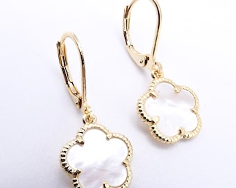 GORGEOUS Dainty Lightweight 18kt Gold Plated 5 Petal Mother Pearl Shell Clover Flower Leverback Hook Petite Earrings, FREE SHIPPING!