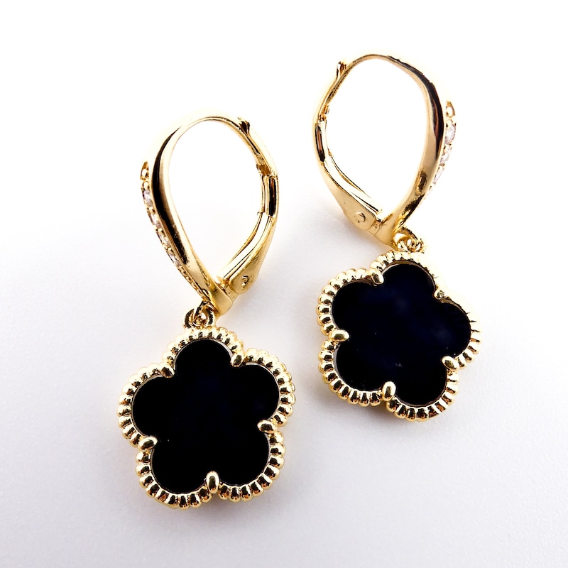 Tanya Taupe Wrapped Clover Shaped Earrings