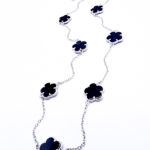 EXQUISITE 18kt White Gold Plated 7 pcs Black Onyx 5 Petal Clover Flower Charms Thin Chain Necklace, Dainty, Minimalist, FREE SHIPPING!!
