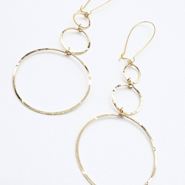 CHIC Lightweight Triple Gold Rings Shoulder Duster Threader 5" Long Earrings, Minimalist, Dangle, FREE SHIPPING!