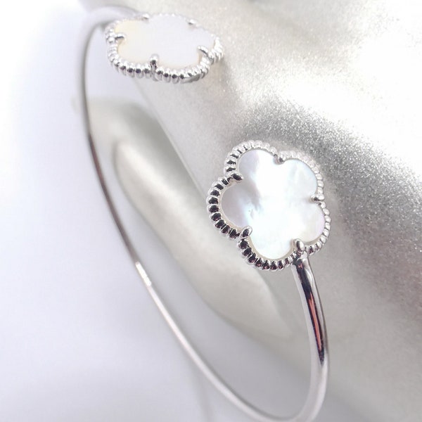 EXQUISITE 18kt White Gold Plated Mother Pearl Shell 5 Petal Clover Flower End Tips Thin Cuff Bracelet, Dainty, Minimalist, FREE SHIPPING!!
