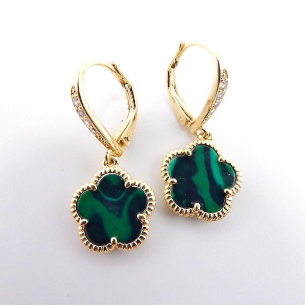 GORGEOUS Dainty Lightweight 18kt Gold Plated 5 Petal Green Malachite Clover Flower Crystals Leverback Petite Earrings, FREE SHIPPING!