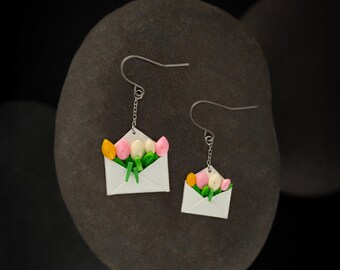 Pendientes de tulipán con diseño de sobres de filigrana - Ganchos hipoalergénicos