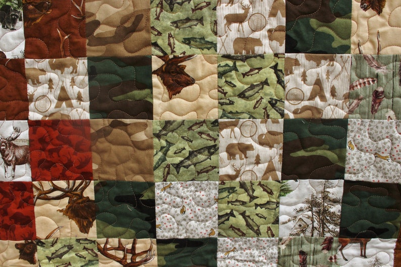 Baby boy deer hunter quilt Toddler bedding Rustic lodge style blanket Heirloom quilt Woodland animals theme nursery Baby shower gift