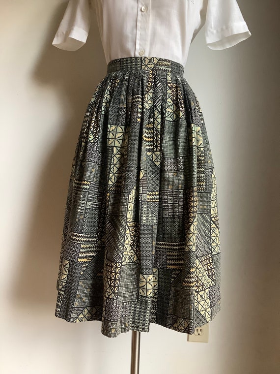 1950s printed circle skirt
