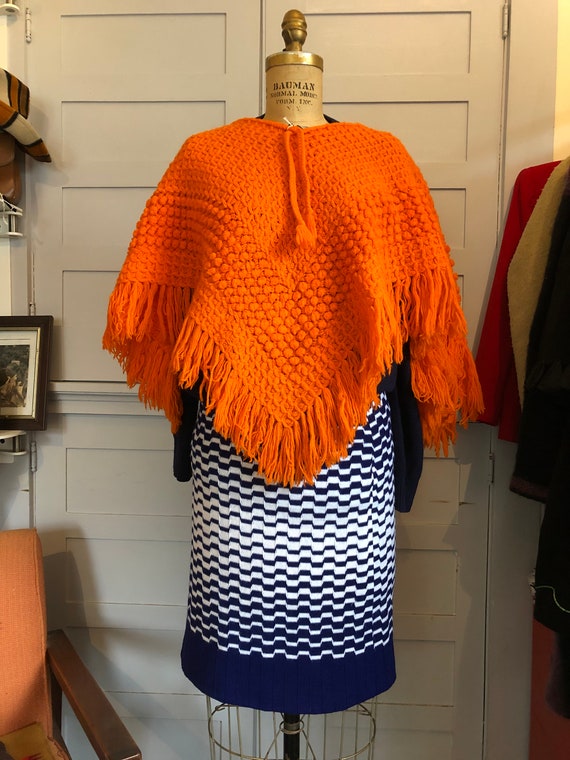 Vintage 1970s poncho hand knit - image 6