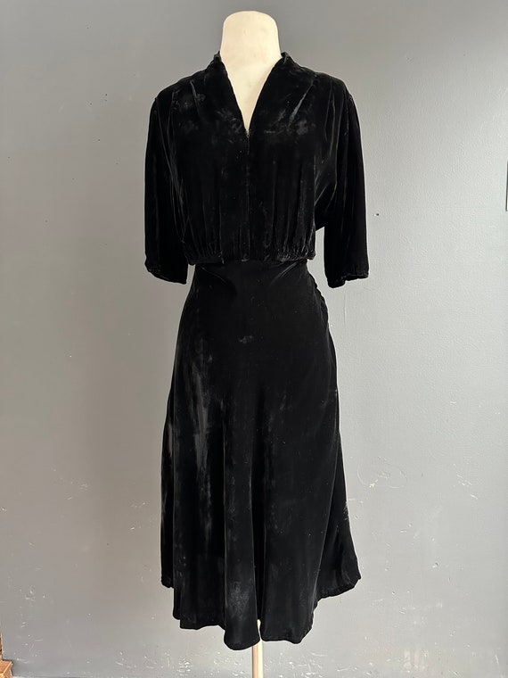 1930s black velvet dress