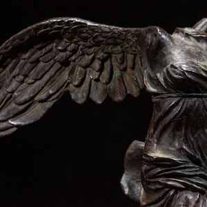 Winged Victory: the Nike of Samothrace/ Winged Victory of Samothrace/ Bronze Statue---A Rare Art Collection