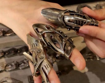 ヴィンテージ スターリングシルバー フィンガーアーマーリング：中世の
