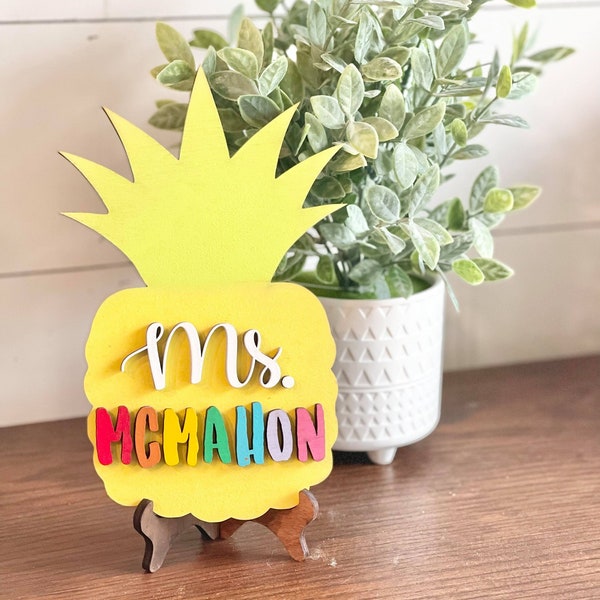 Pineapple Name Sign - Pineapple Teacher Name Plate - Pineapple Classroom - Pineapple Classroom Decor - Tropical Classroom - Pineapple Teach