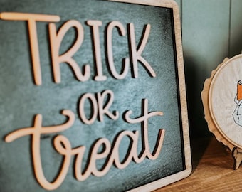 Trick or Treat Wooden Sign: Farmhouse Halloween Decor (10x10 inches)