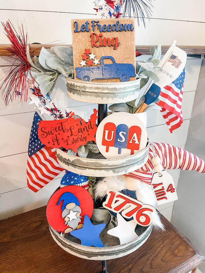 4 de julio Patriotic Tiered Tray Set - USA Tiered Tray Set - America Tiered Tray Set Decor - Patriotic Decor - USA Decor - Let Freedom Ring imagen 2