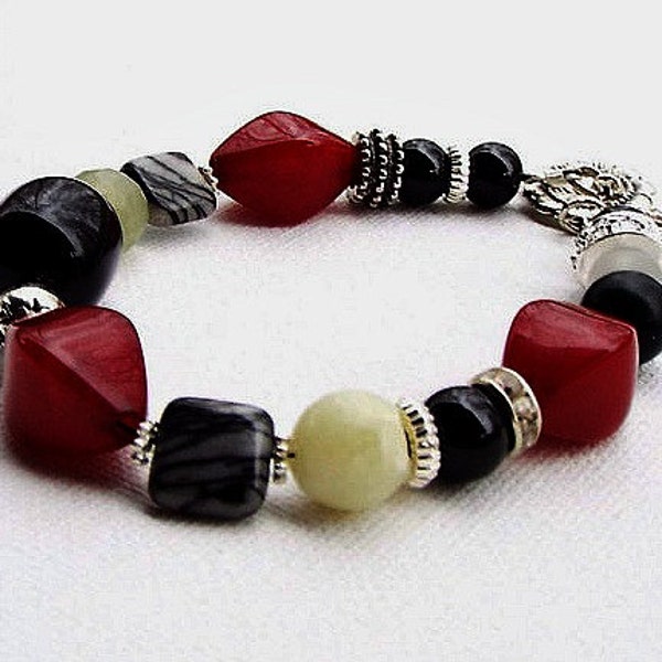 Crystal Beaded Bracelet for Women, Black statement Jewelry, Layering Red Bracelet for Her, Artisan Jewelry for Wife, Gifts Under 20, OOAK