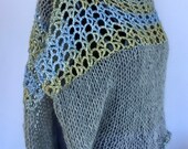 Grey wool shoulder straps with crochet spur, light short knit