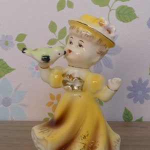 Vintage 1950&#39;s Capri Ceramic Victorian Girl Ornament