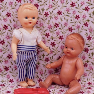 Pair of Vintage 1950&#39;s Dollhouse Dolls EDI Germany Hong Kong