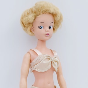 Vintage 1960&#39;s Sindy Tammy Clone Fashion Doll Hong Kong