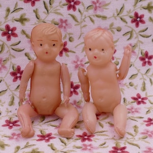 Vintage 1940&#39;s Celluloid Baby Dolls Figurines
