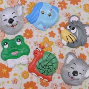 Set of Vintage 1980&#39;s Comical Anthropomorphic Animal Novelty Fridge Magnets