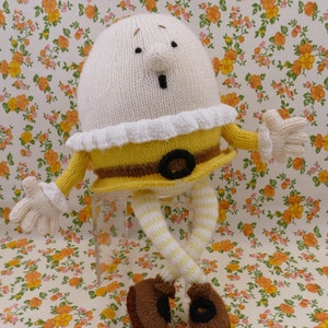 Vintage Hand-knitted Hand-made Nursery Rhyme Humpty Dumpty Character Soft Toy