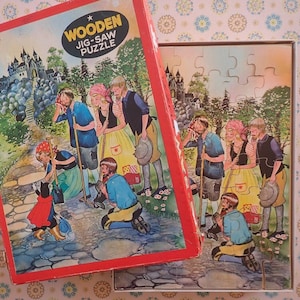 Vintage 1950&#39;s Puss in Boots - Wooden Fairy Tale Puzzle