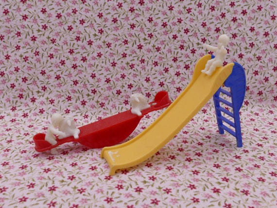 Seesaw slide deals