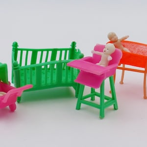 Vintage 1960er Jahre Puppenhaus Möbel Miniatur Hong Kong Babies
