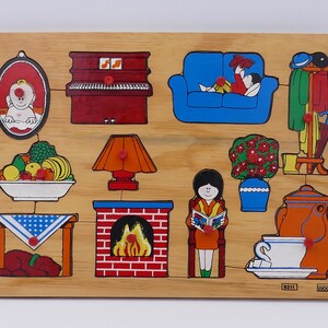 Vintage 1980&#39;s Wooden Home Themed Shape Puzzle Board Toddler Toy