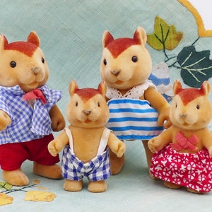 1980&#39;s Forest Families SQUIRREL Family Dad Mom Boy Girl MC Toy Vintage